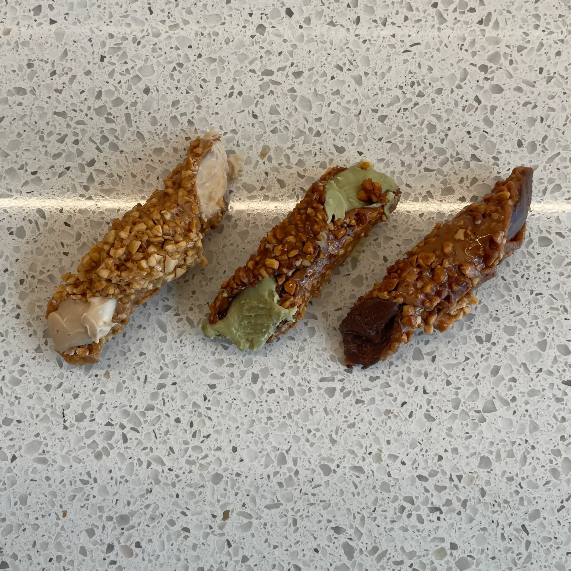 CANNOLI  — Apa Dolci Salerno