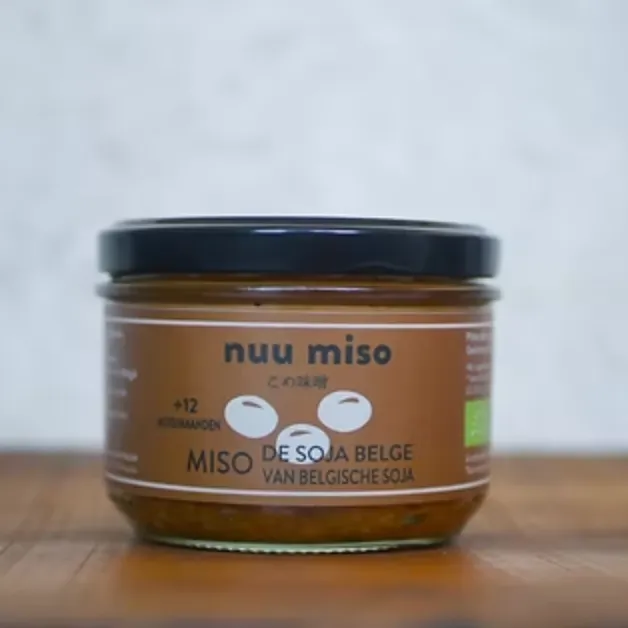 MISO DE SOJA BELGE  — Nuu, Molenbeek