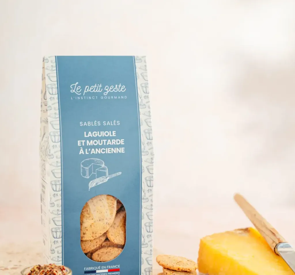 BISCUIT APERITIF SABLÉS  Laguiole et moutarde à l'ancienne — Le Petit Zeste, Lunel, Languedoc